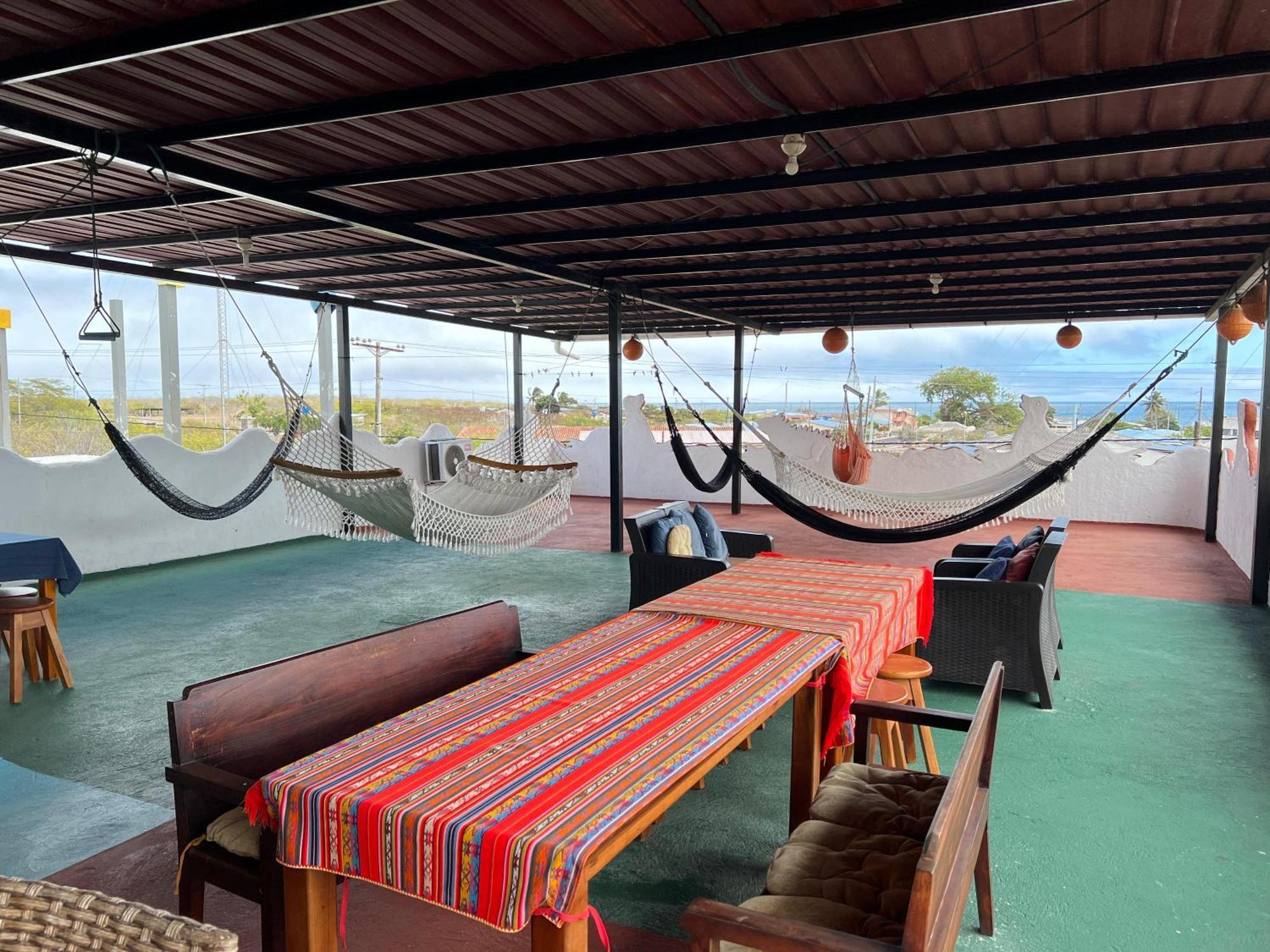 Hostal Cattleya Puerto Baquerizo Moreno Ngoại thất bức ảnh